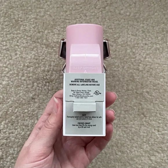 Bath & Body Works Pink Bow Scent Control Wallflower Plug - Picture 9 of 15